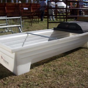 Bebedero de 0,75 m x 2,12 m c/cubre flotante